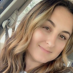 Meet your Posher, Marisa